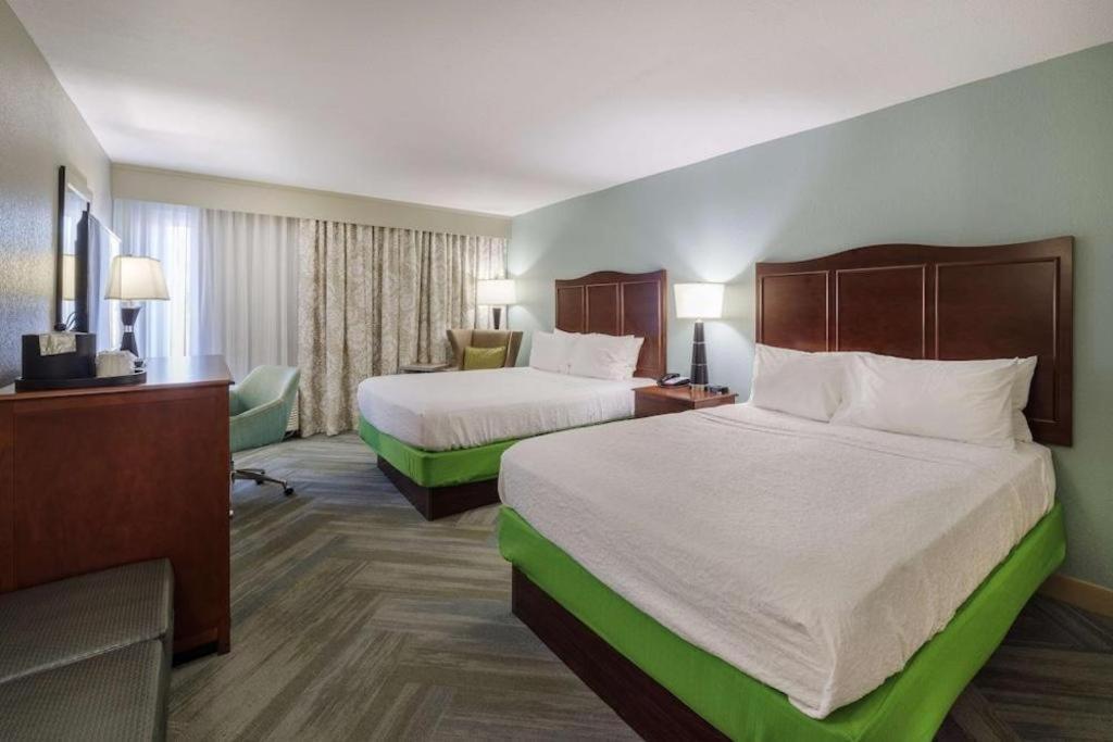 Holiday Inn Express Hotel & Suites Port Charlotte Exterior foto