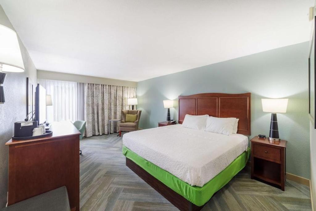 Holiday Inn Express Hotel & Suites Port Charlotte Exterior foto